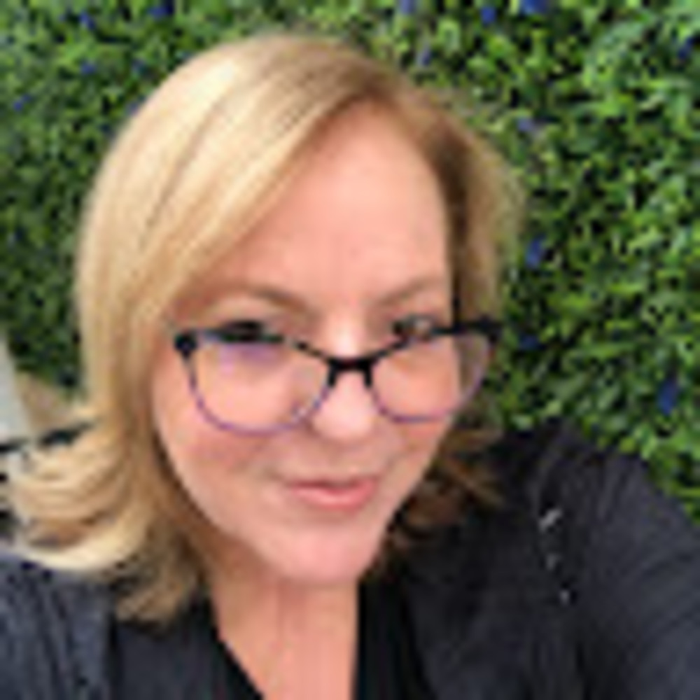 Meet your Posher, Joy